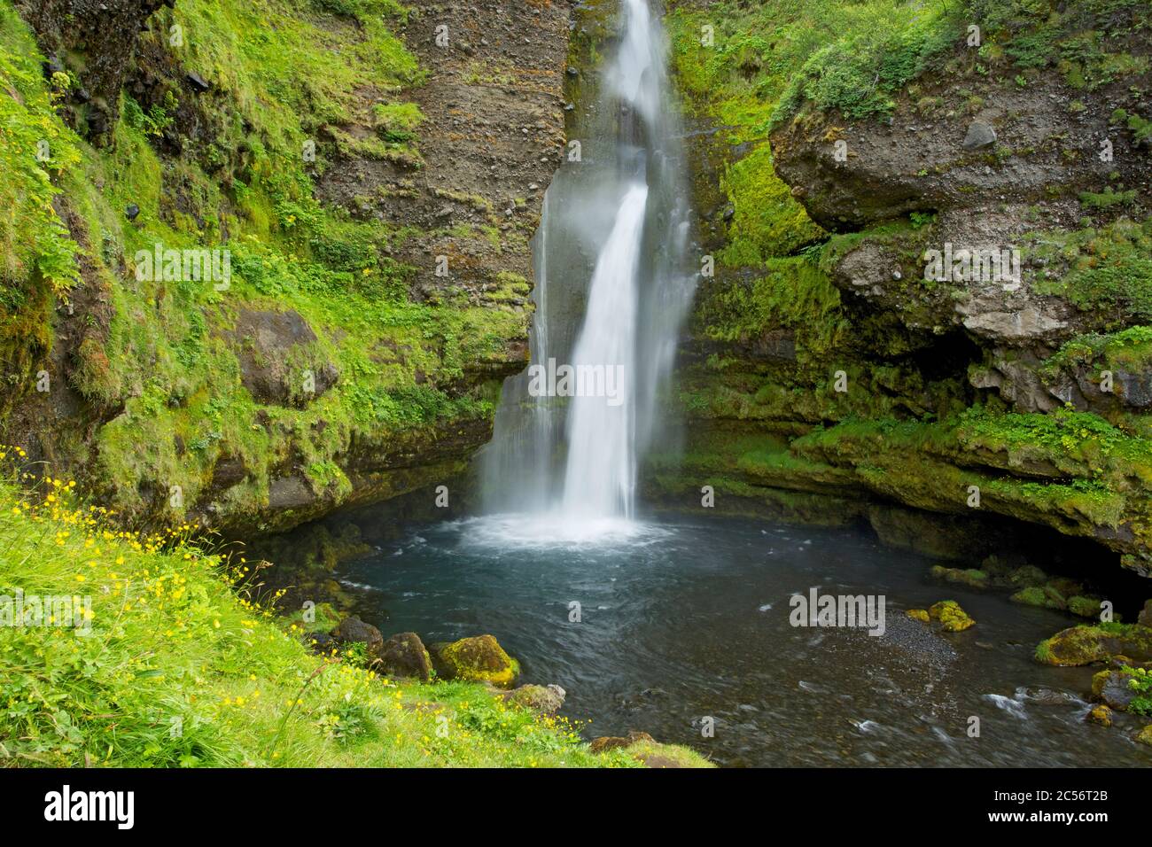 La cascata di Gluggafoss a Mulakot vicino a Hvolsvoelur. Foto Stock