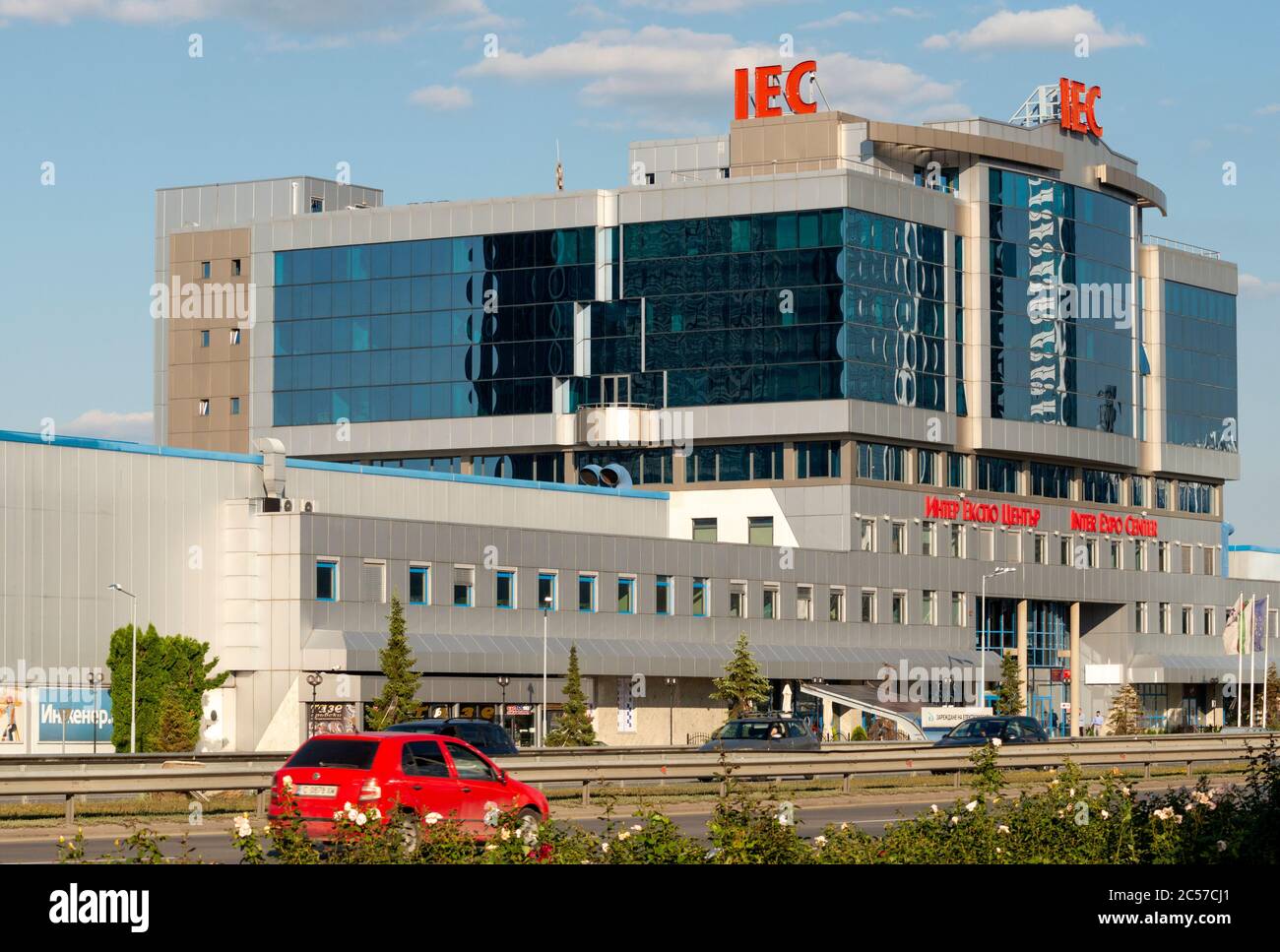 Vista esterna dell'Inter Expo Center o IEC come il principale e più grande complesso espositivo di Sofia, Bulgaria, Europa orientale, Balcani, UE, dal 2020 Foto Stock