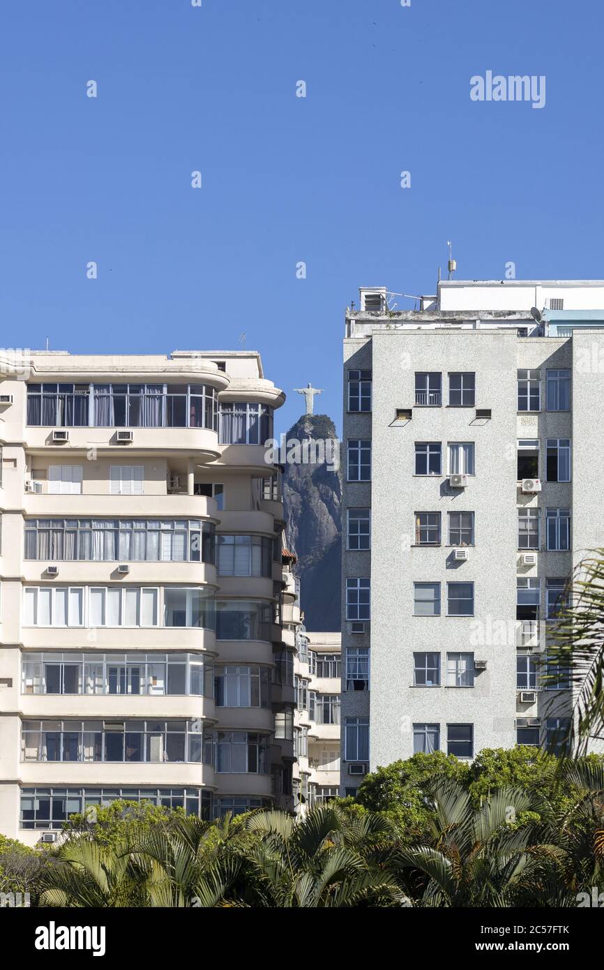 Quartiere di Botafogo con la montagna di Corcovado sullo sfondo Foto Stock