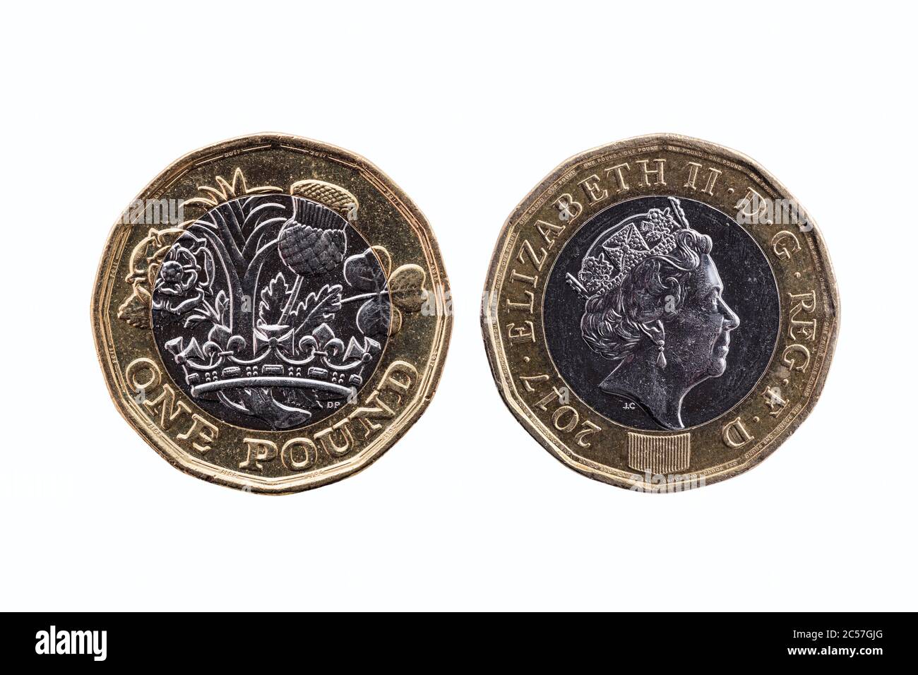 Una nuova moneta da una libbra di Inghilterra UK introdotta nel 2017 che mostra gli emblemi di ciascuna delle nazioni tagliate e isolate su uno sfondo bianco Foto Stock