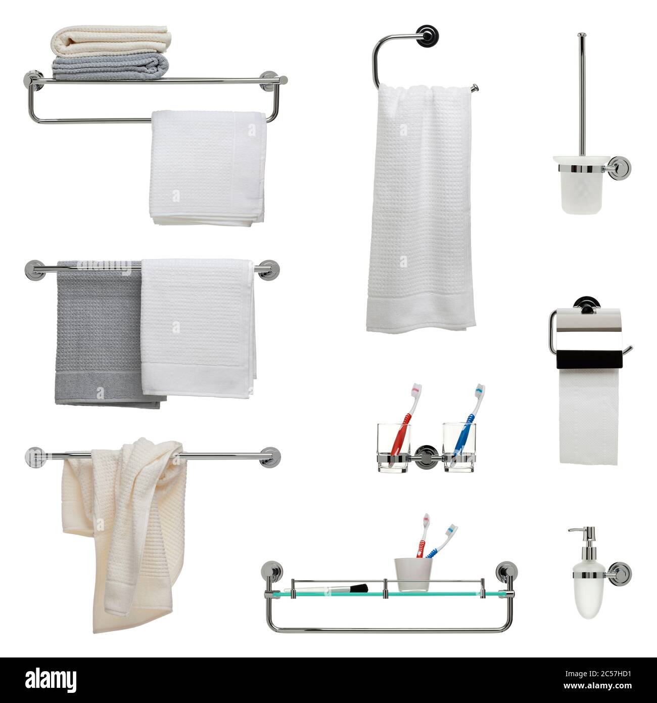 Set di nove oggetti da bagno come portasciugamani con asciugamani usati e puliti, portaspazzole, carta igienica e dispenser di sapone sillated su sfondo bianco Foto Stock