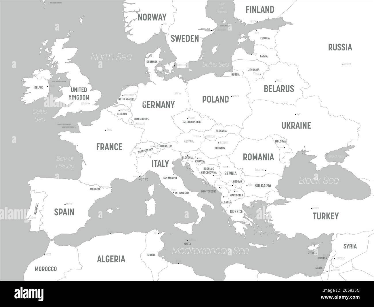 Cartina dell'Europa - terre bianche e acque grigie. Mappa politica dettagliata del continente europeo con etichettatura dei nomi di paesi, capitali, oceani e mari Immagine e Vettoriale - Alamy