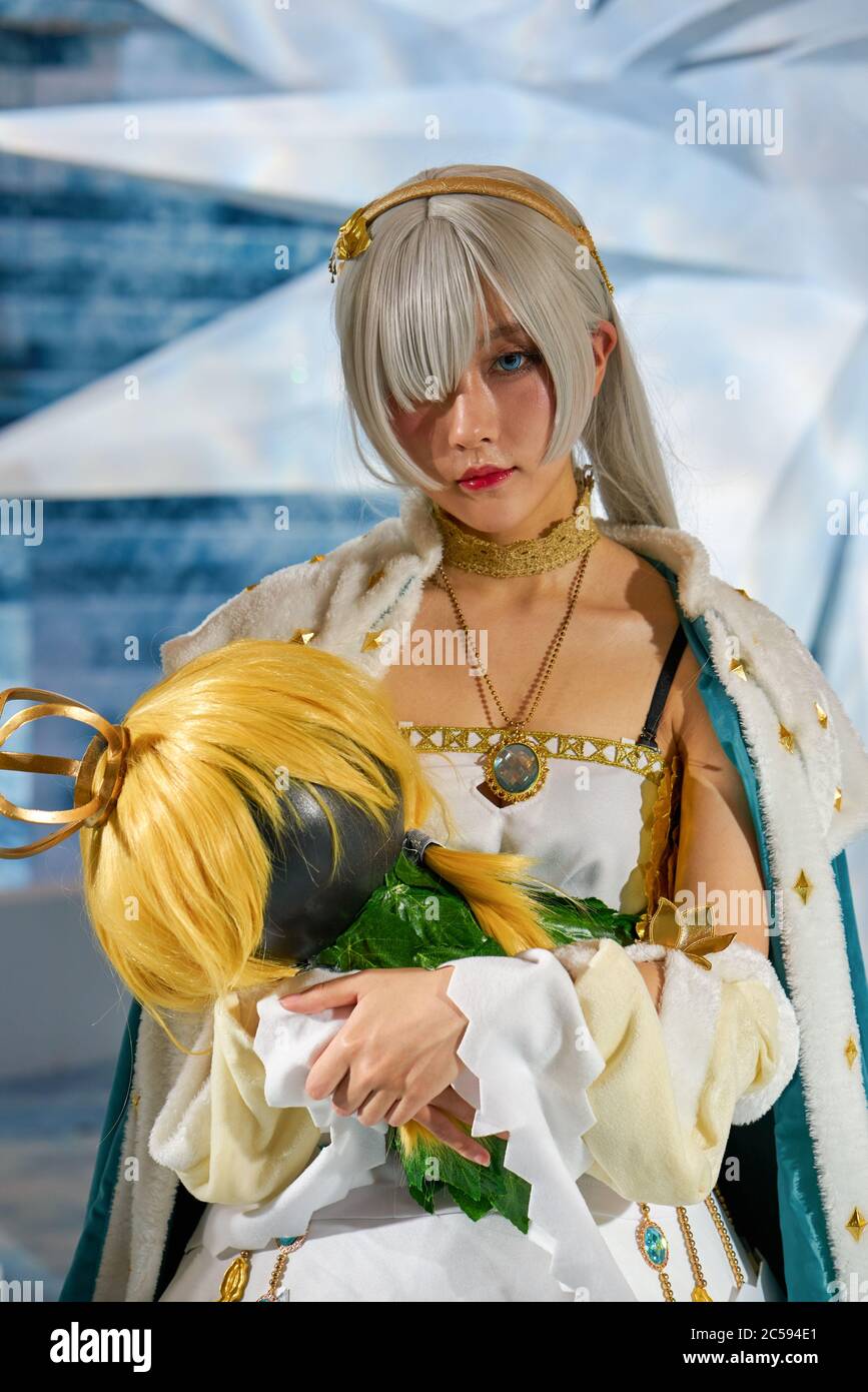 SHENZHEN, CINA - 20 APRILE 2019: cosplay del personaggio del fate/Grand Order "Anastasia Nikolaevna Romanova" al Sony Expo 2019 di Shenzhen, Cina. Foto Stock