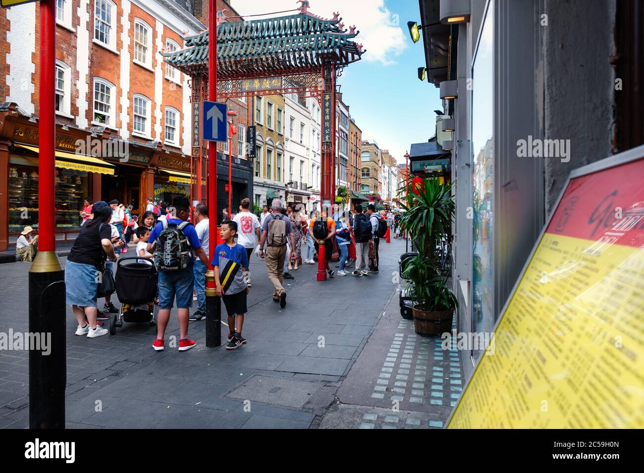 Chinatown a Londra in una bella giornata estiva Foto Stock