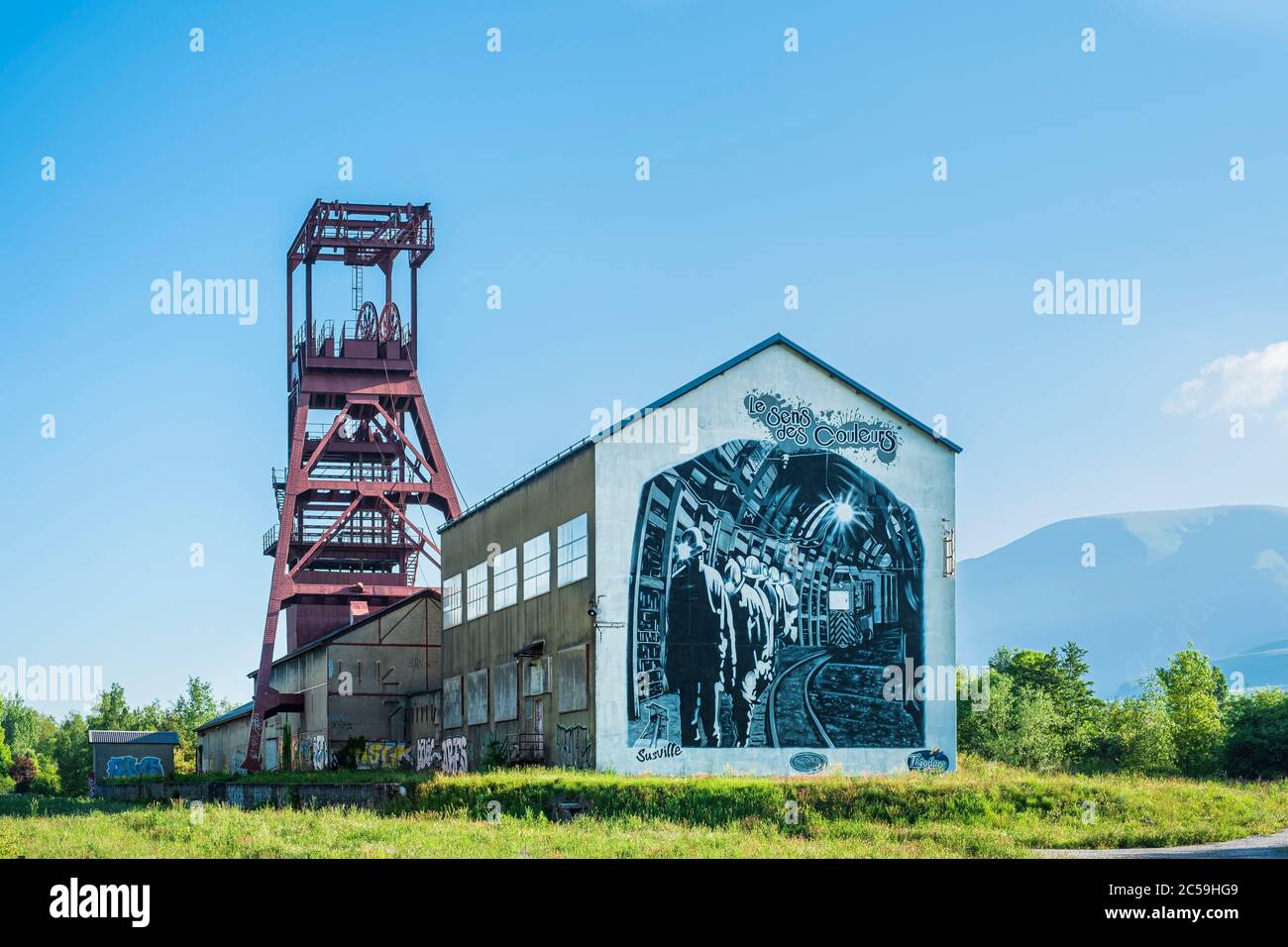 Francia, Isere, la regione di la Matheysine (o plateau matheysin), Susville, il pozzo di Villaret è un'ex attività mineraria di antracite Foto Stock