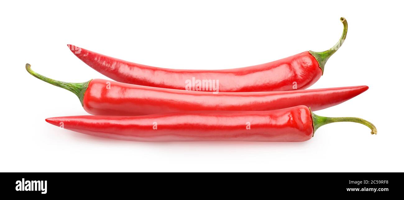Pila di tre peperoncino rosso isolato su sfondo bianco Foto Stock