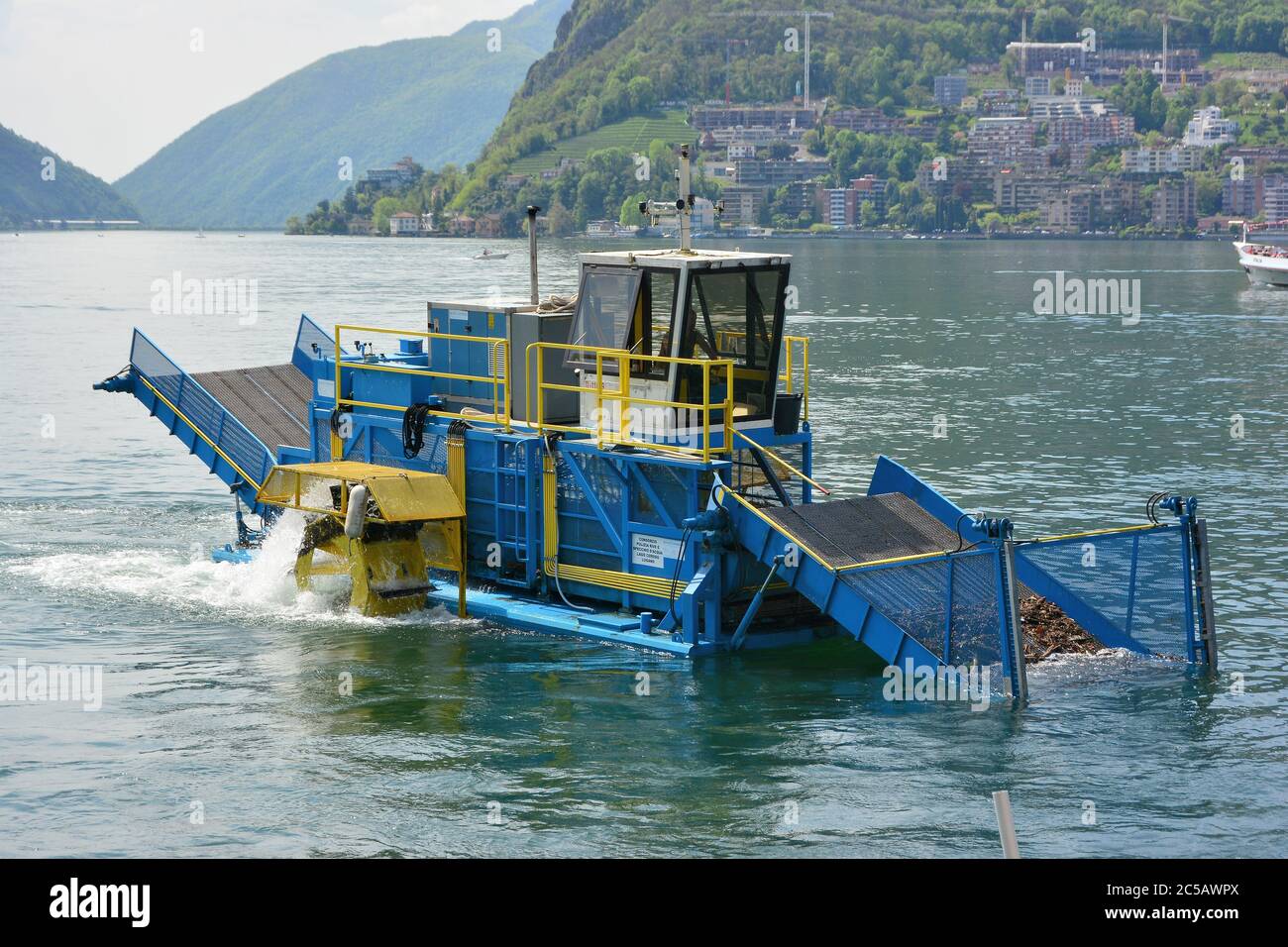 pulitore per laghi, Lugano, Svizzera, Schweiz, Suisse, Svájc, Europa Foto Stock