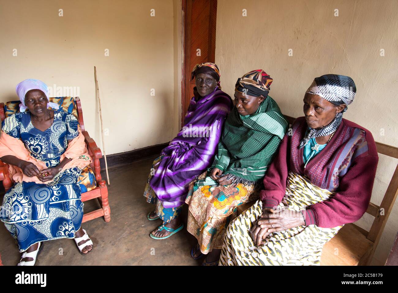Visita alla cooperativa di caffè Gashonga nella regione del lago Kivu in Ruanda Foto Stock