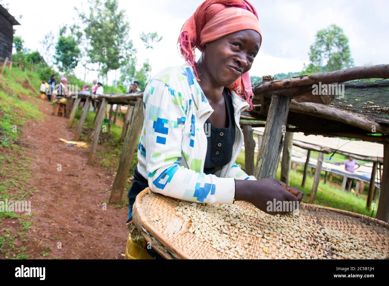 Stazione di lavaggio Kinyaga e visita ai campi agricoli e casa Cyangugu Ruanda Foto Stock