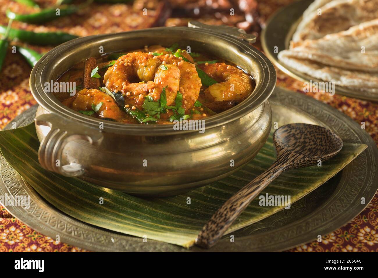 Re gamberi Chettinad. Curry di pesce dell'India del sud. India alimentare Foto Stock