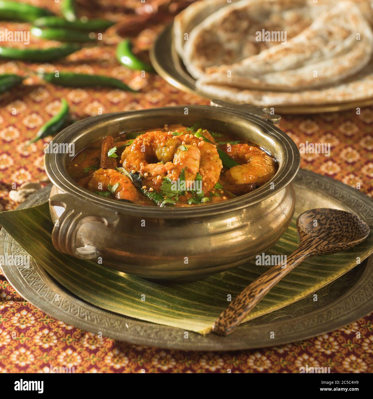 Re gamberi Chettinad. Curry di pesce dell'India del sud. India alimentare Foto Stock