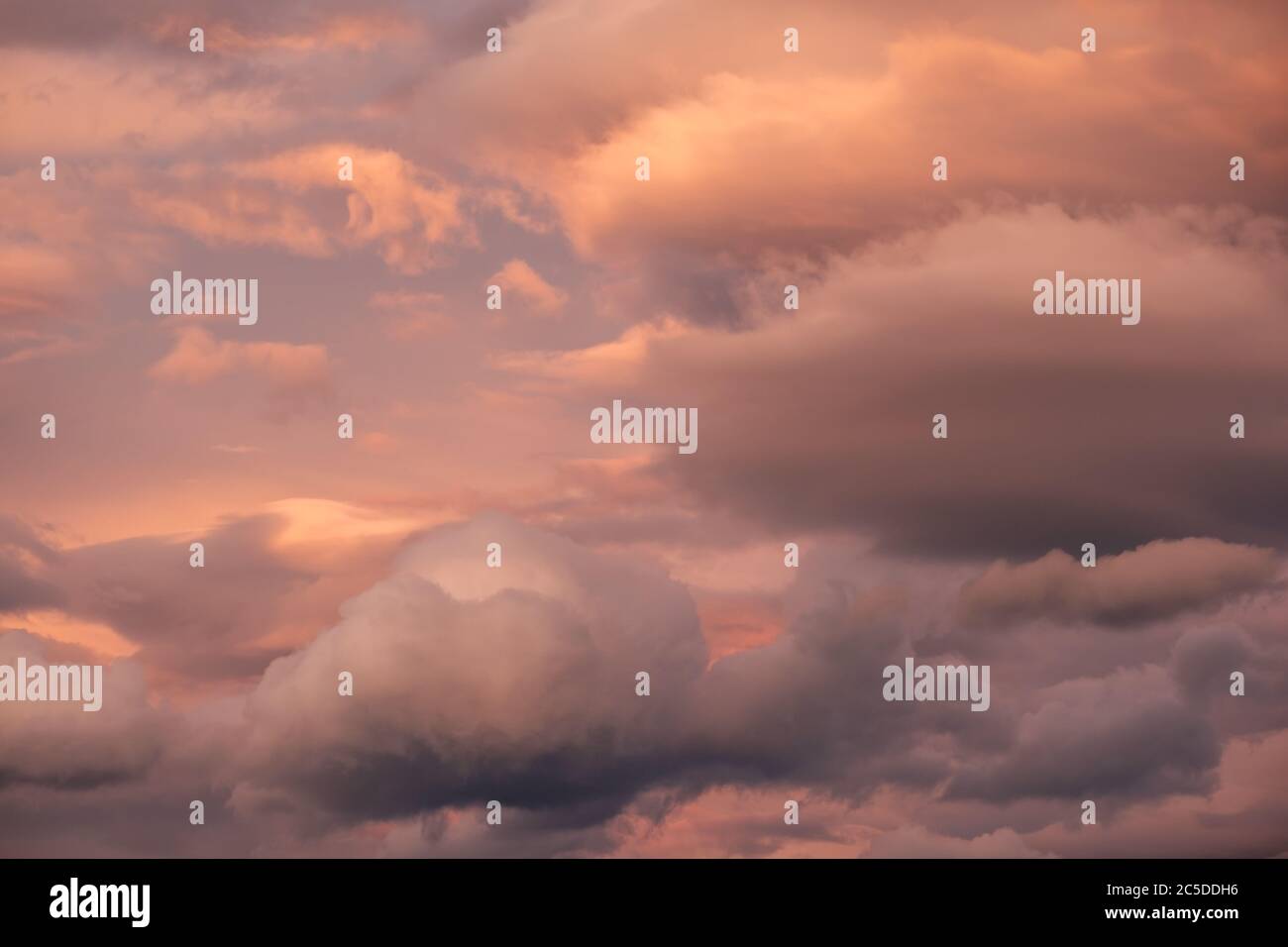Nuvole al tramonto in Slovenia Foto Stock