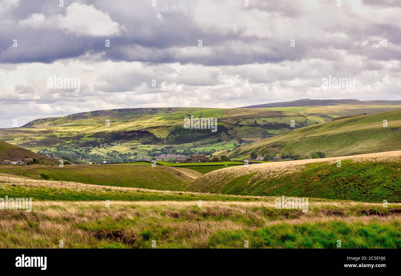 Marzo Haigh Flat guardando verso Marsden. Huddersfield, West Yorkshire. REGNO UNITO Foto Stock