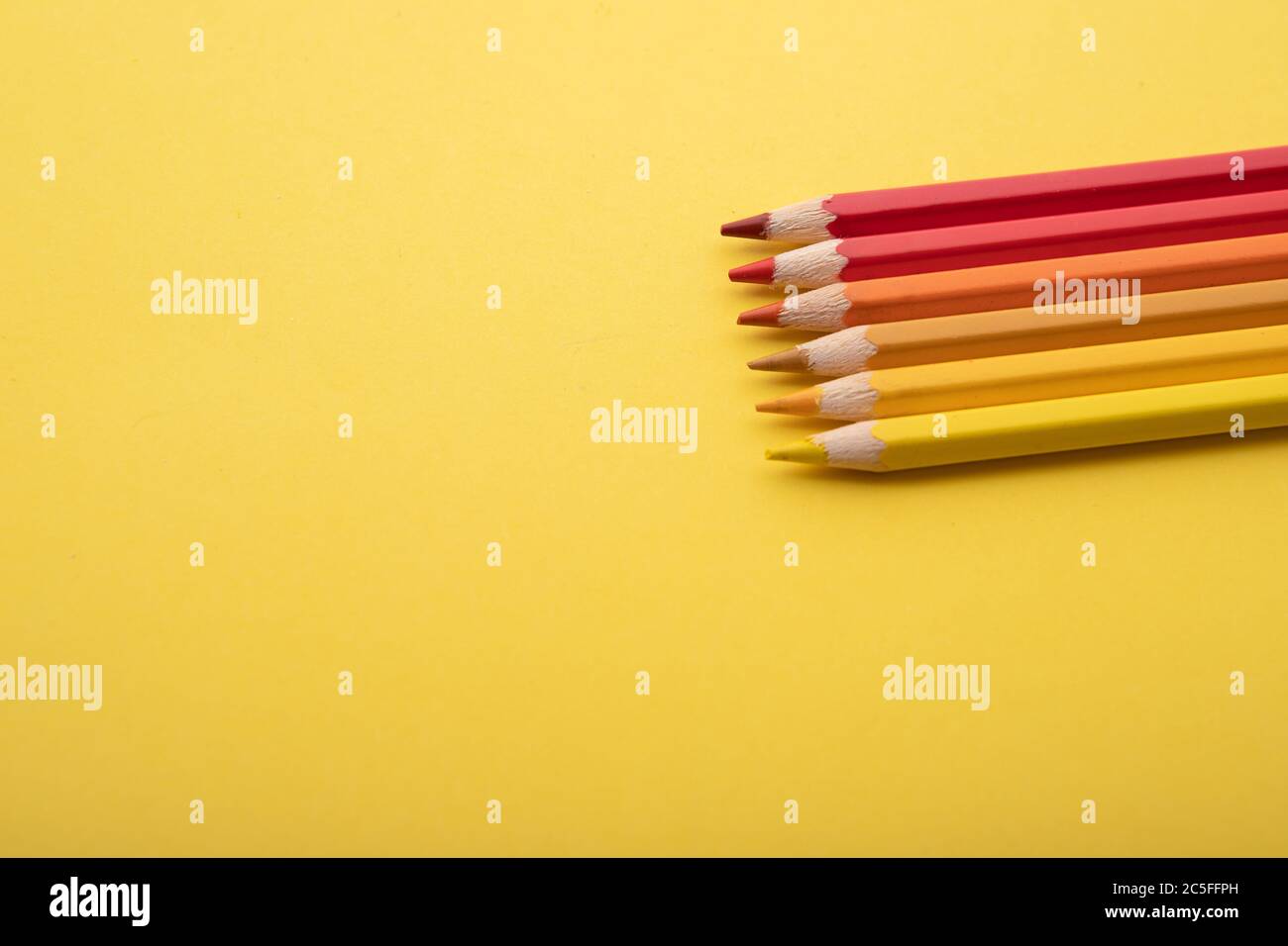 Materiali di consumo per ufficio. Sfondo per argomenti relativi a scuola, grafica e disegno Foto Stock