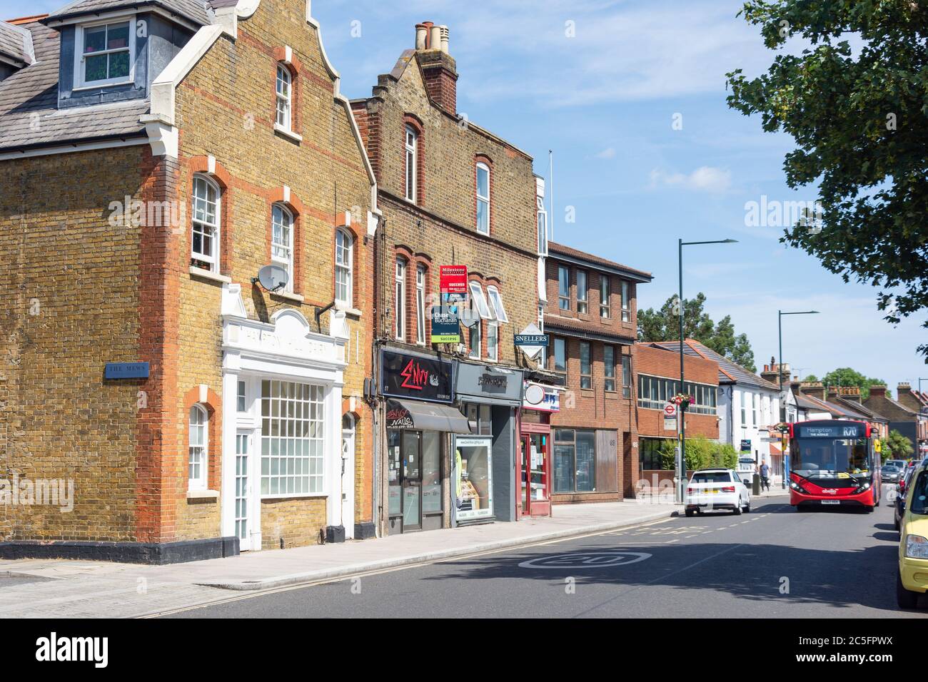 High Street, Hampton Hill, Borough of Richmond-upon-Thames, Greater London, England, Regno Unito Foto Stock