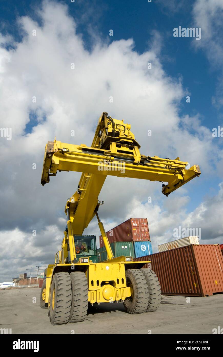 Il sollevatore CVS Ferrari raggiunge il Manchester Eurotaral, Trafford Park, Manchester, Inghilterra. Foto Stock