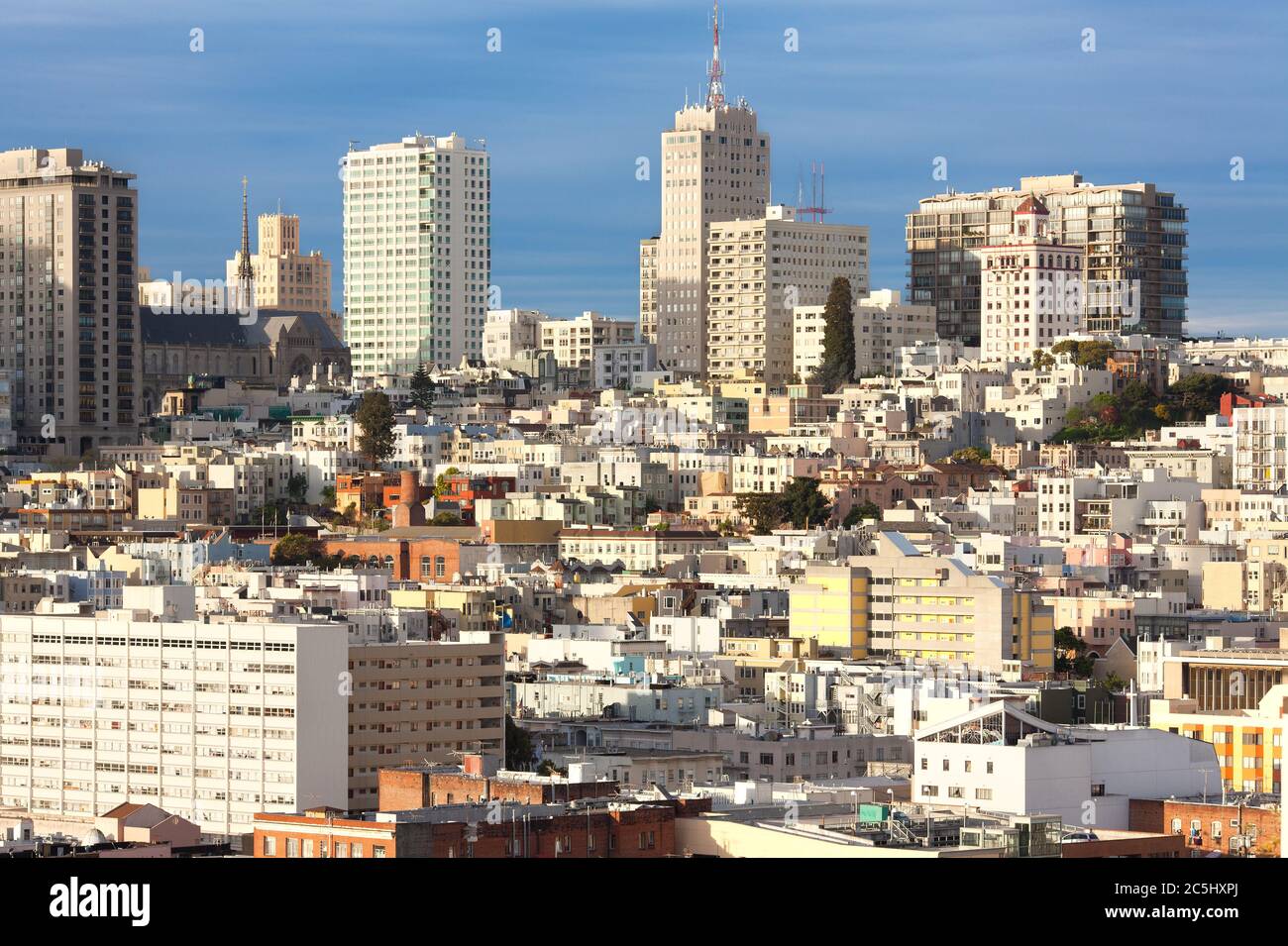 Paesaggio urbano di edifici nel quartiere di Nob Hill a San Francisco, California, Stati Uniti Foto Stock
