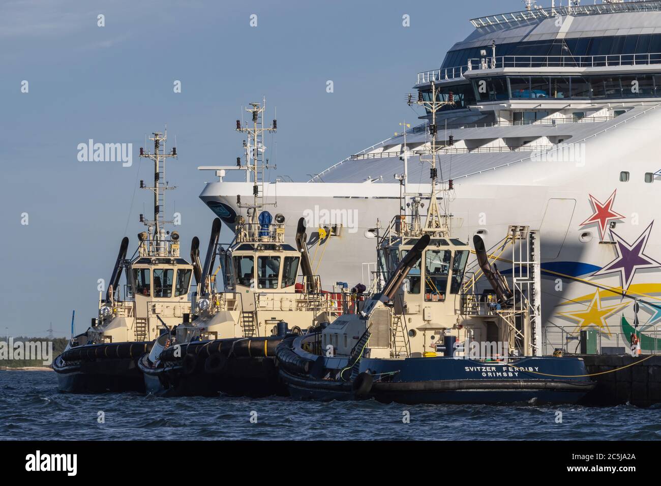 Norwegian Star Cruiser ormeggiato da Southampton durante la pandemia di Covid Foto Stock