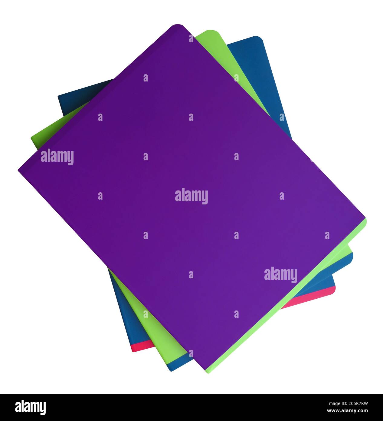 Pila di notebook colorati isolati su un bianco. Tracciato di ritaglio incluso. Foto Stock