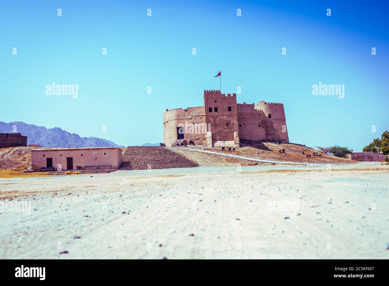 Fujairah Fort è un forte nella città di Fujairah Emirati Arabi Uniti UAE storico punto di riferimento 16 ° secolo Castello più antico Foto Stock