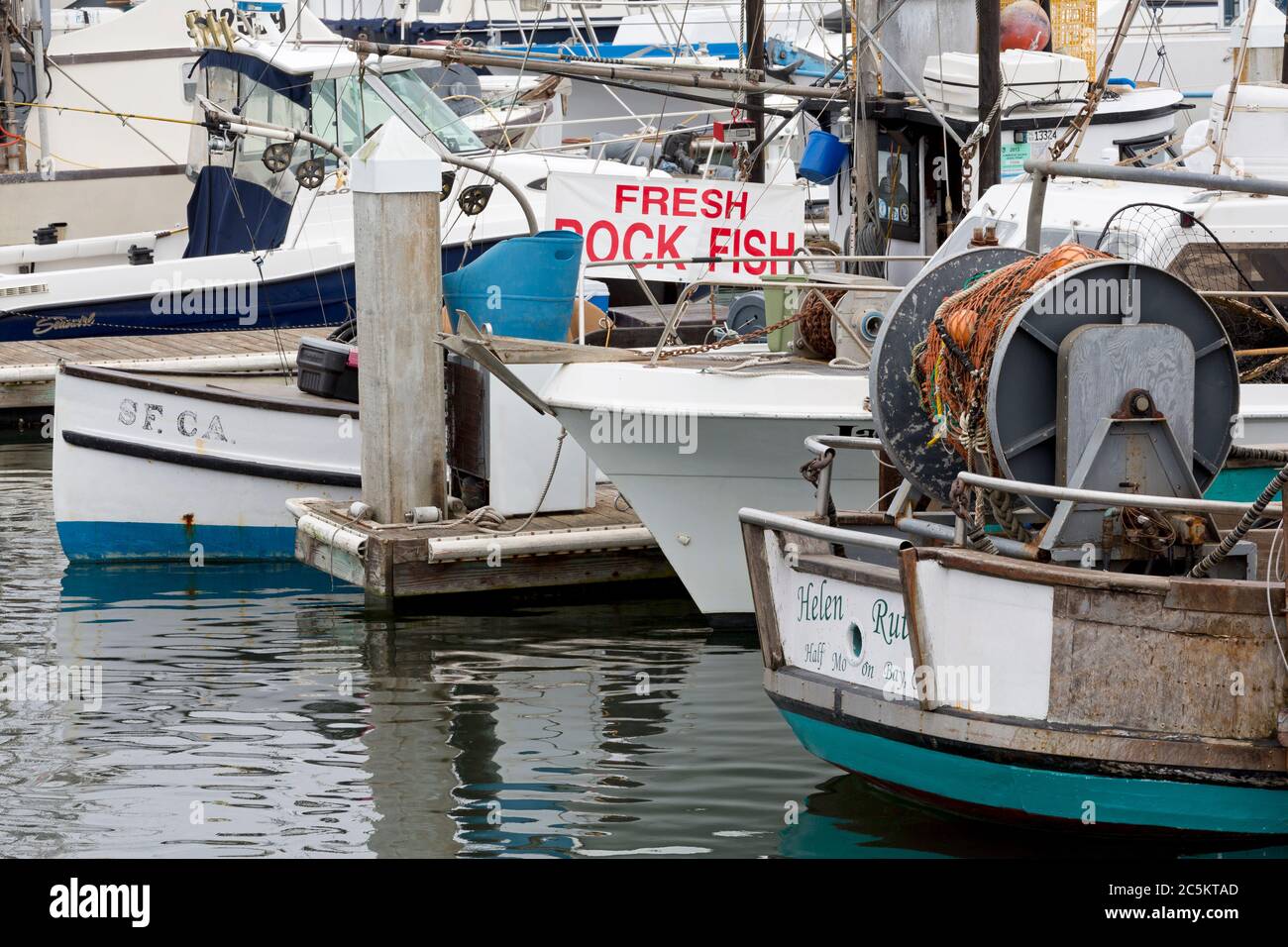 Marina nel porto di Pillar Point, Half Moon Bay, California, Stati Uniti Foto Stock