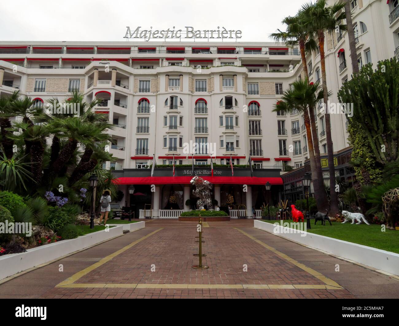 Cannes, Francia - 3 luglio 2018: L'Hotel Majestic Barrière a Cannes, Boulevard de la Croisette. Foto Stock