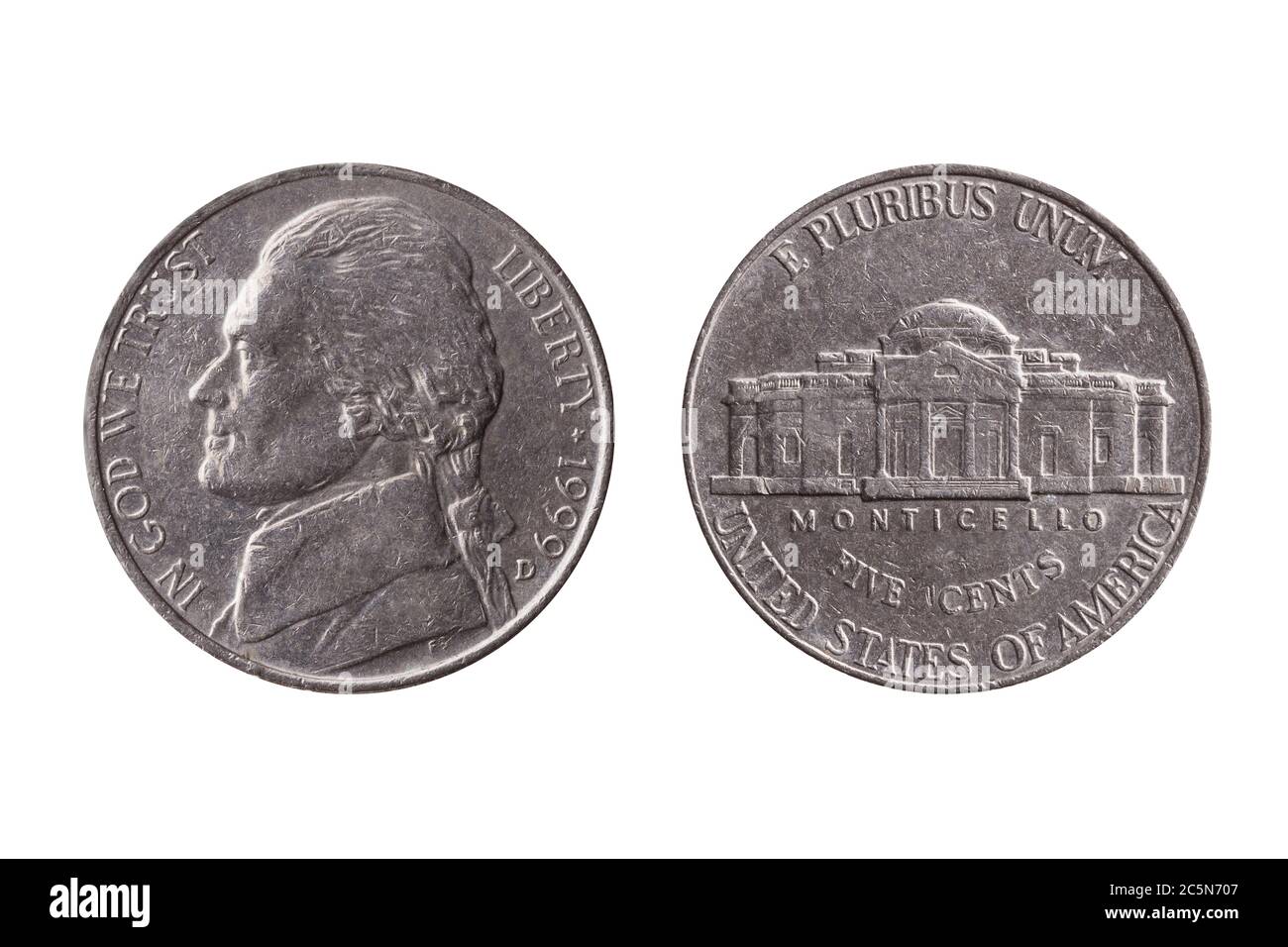 Moneta di nichel a metà moneta USA (25 centesimi) con un ritratto di Thomas Jefferson e Montecello tagliato e isolato su uno sfondo bianco Foto Stock