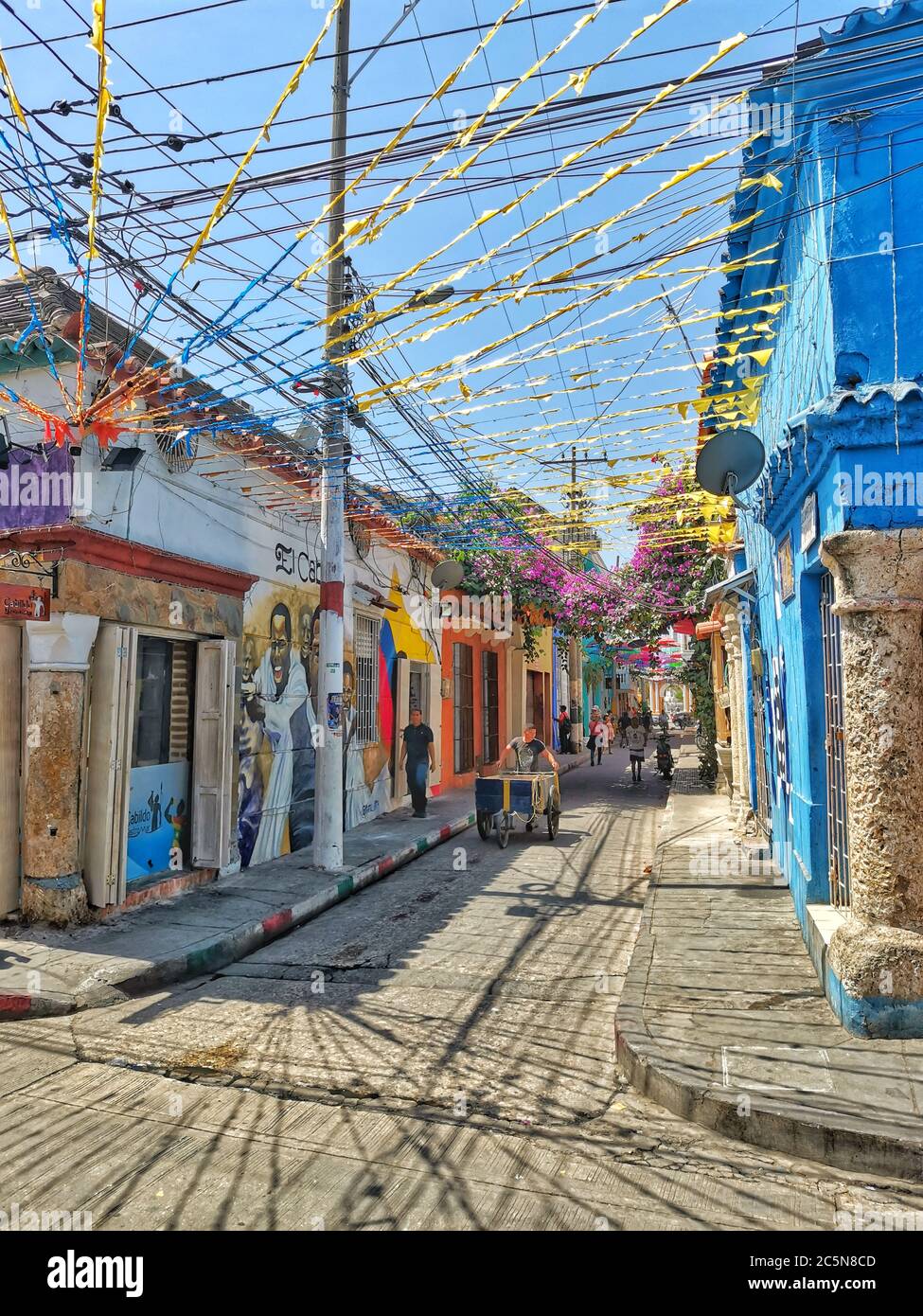 Strade colorate di Getsemani a Cartagena, Colombia Foto Stock