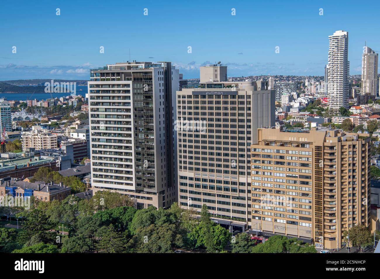 Vista di Sydney con Hyde Park e gli hotel Pullman Sydney Australia Foto Stock