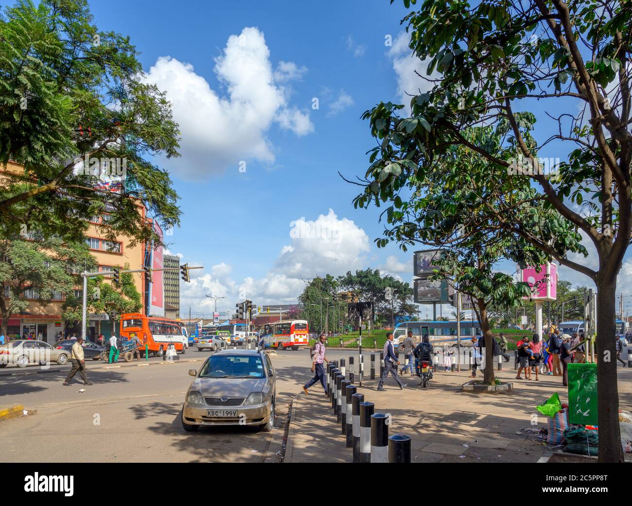 Angolo di Moi Avenue e Haile Selassie Avenue nel centro di Nairobi, Kenya, Africa orientale Foto Stock