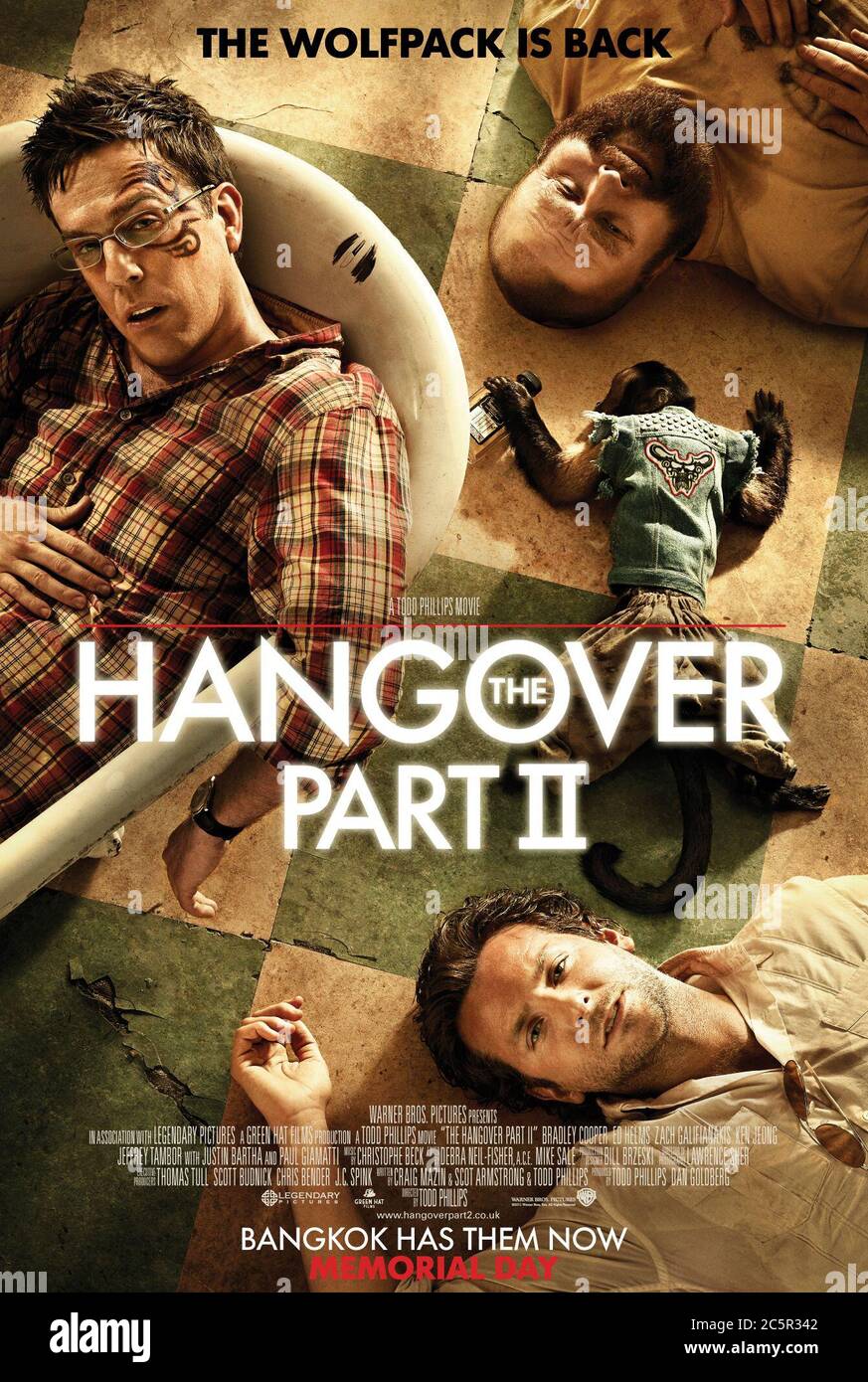 La parte II di Hangover (1990) diretta da Todd Phillips e con Bradley Cooper, Zach Galifianakis, ed Helms e Ken Jeong. Il Wolfpack è tornato e questa volta la loro destinazione è la Thailandia per il matrimonio di Stu. Foto Stock
