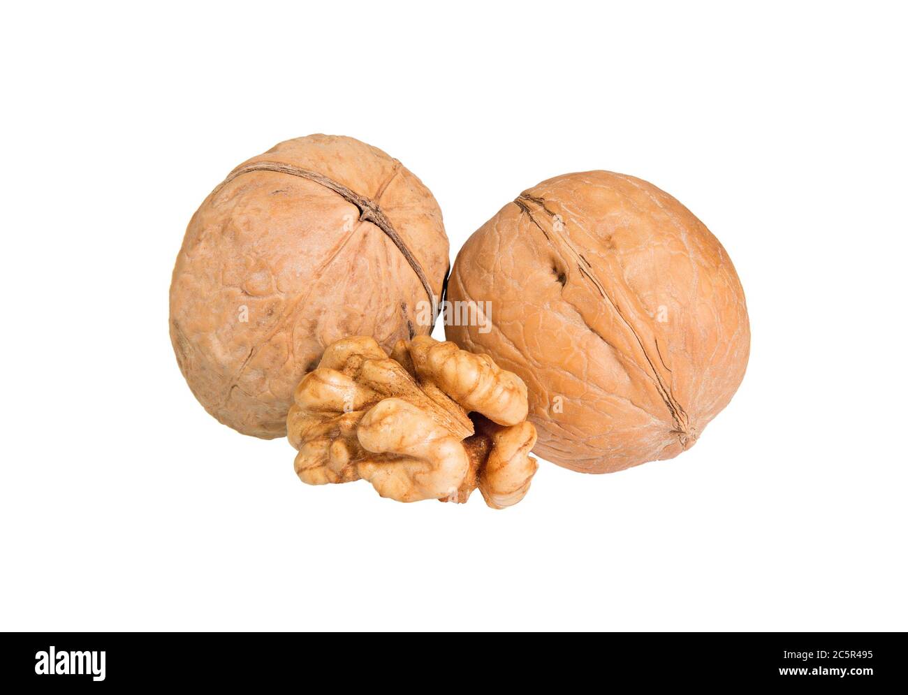 Noci isolate su sfondo bianco. Macro di dadi. Noci e semi della noce comune. Foto Stock