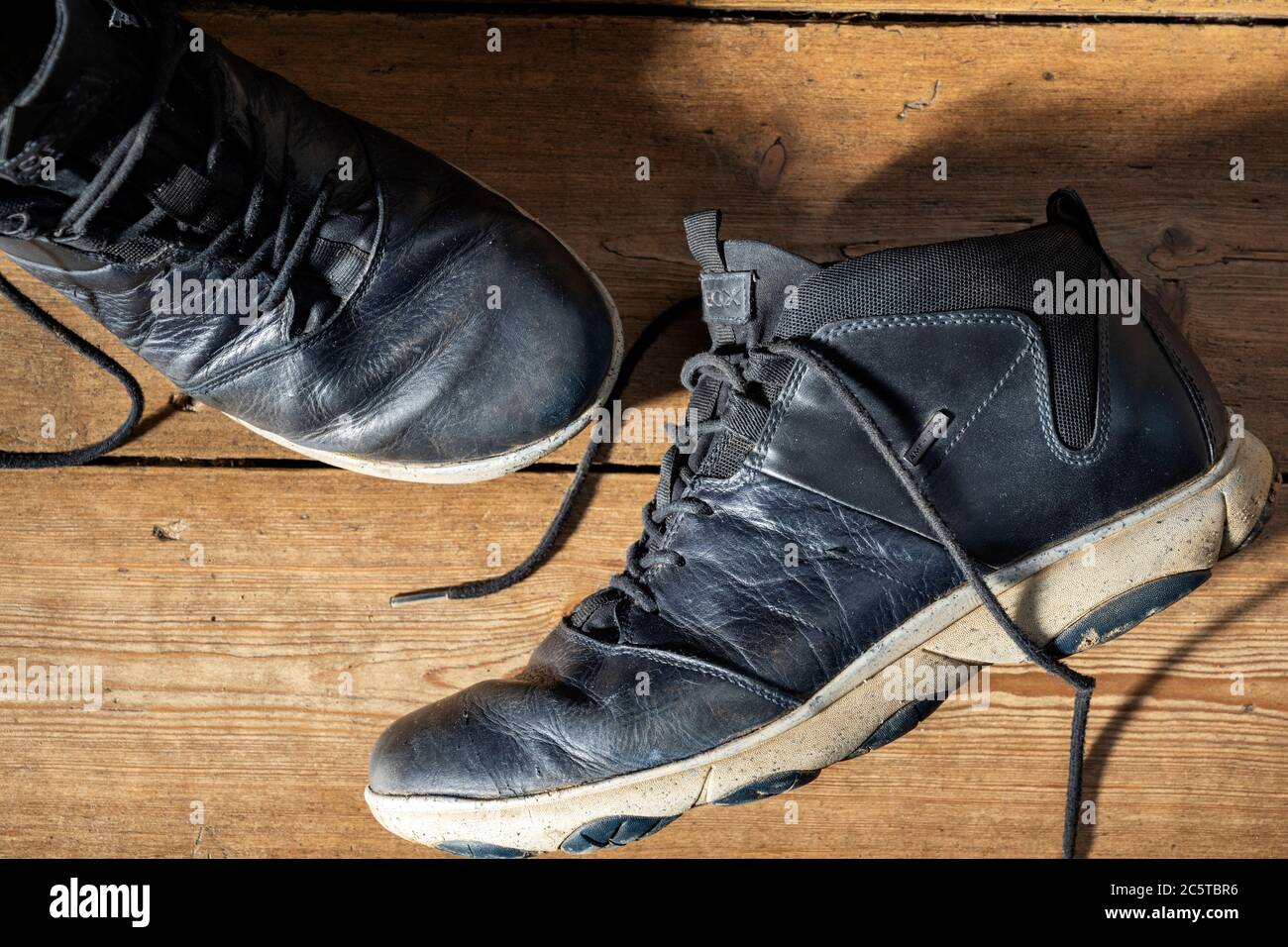 Stivali Geox impermeabili da uomo Foto stock - Alamy