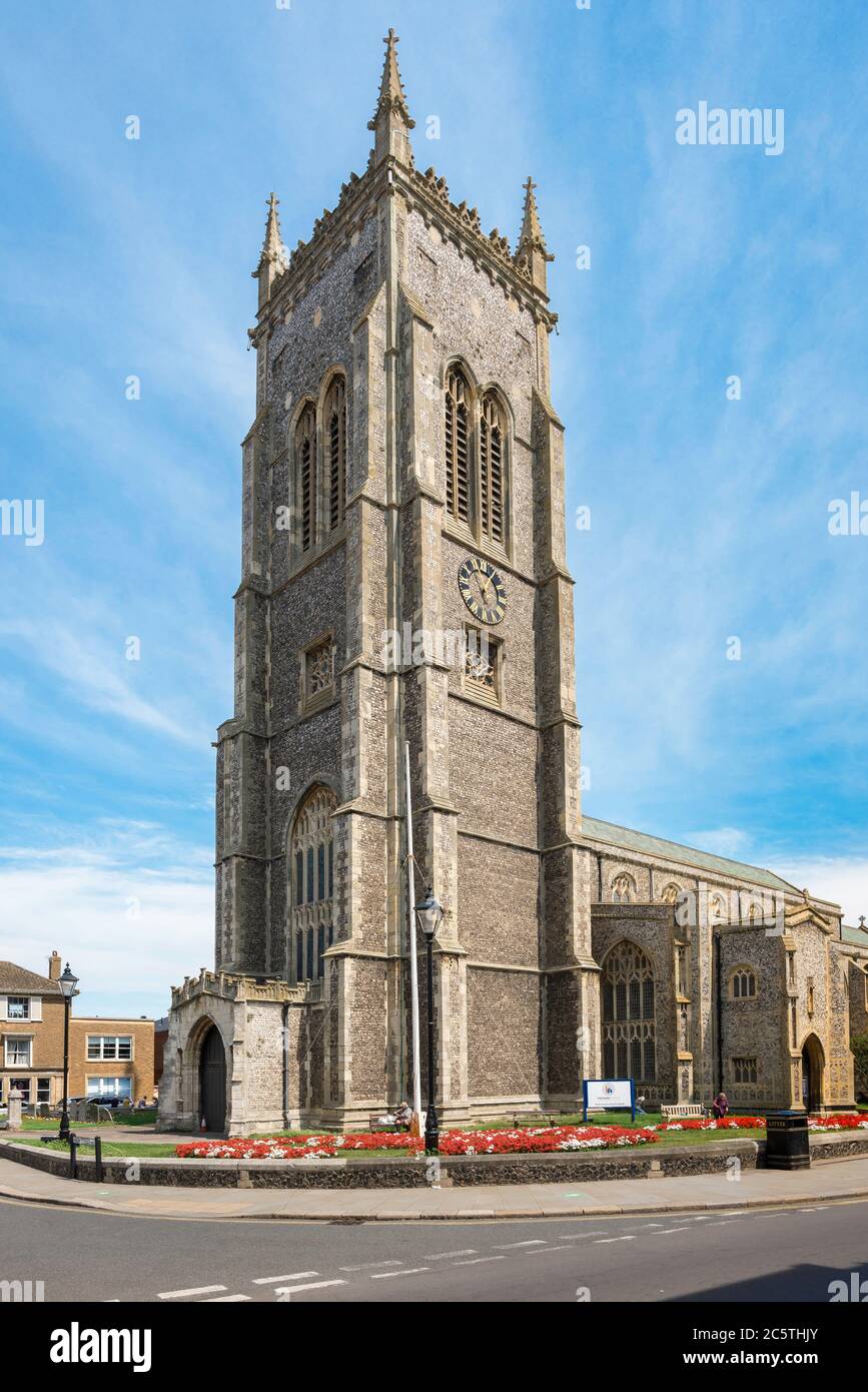 Norfolk chiesa, vista della torre di San Pietro e San Paolo chiesa parrocchiale a Cromer, che sale a 160 metri è la più alta torre della chiesa di Norfolk, Regno Unito Foto Stock