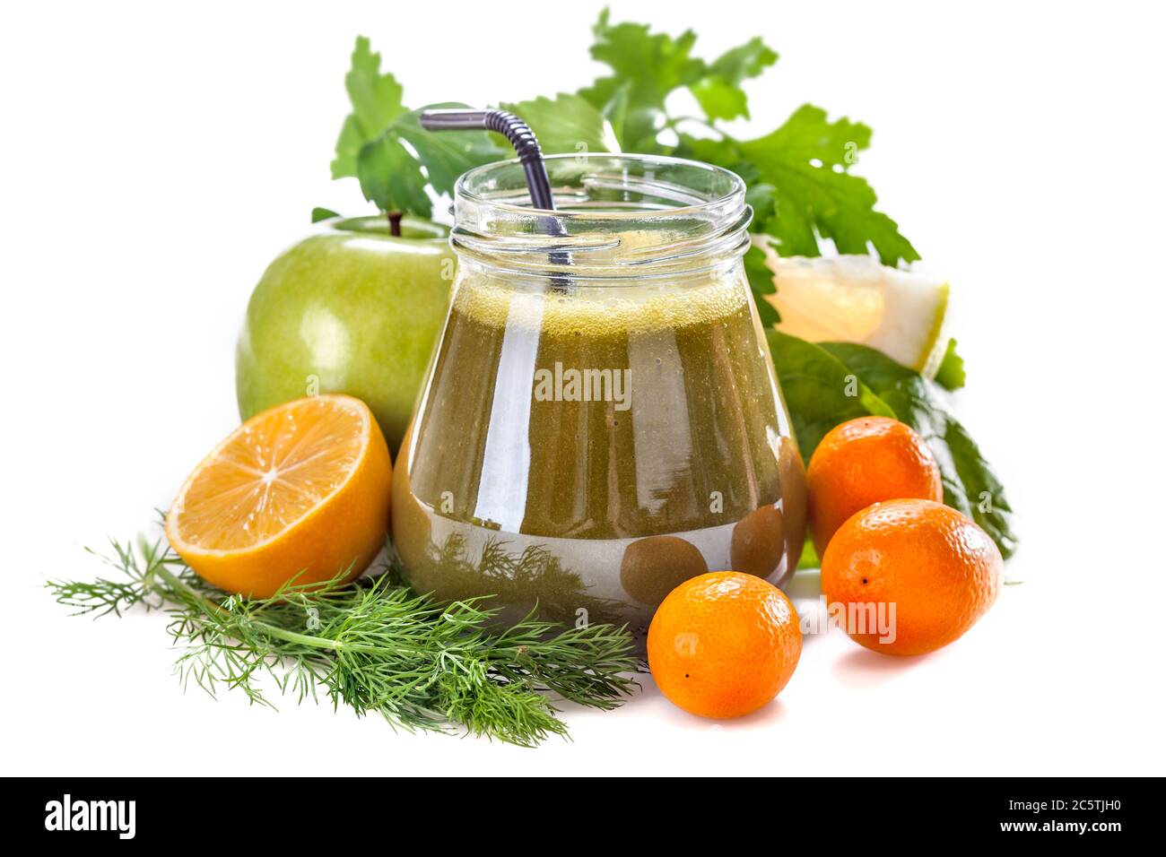 frullato fresco fatto in casa con frutta e verdura varie Foto Stock