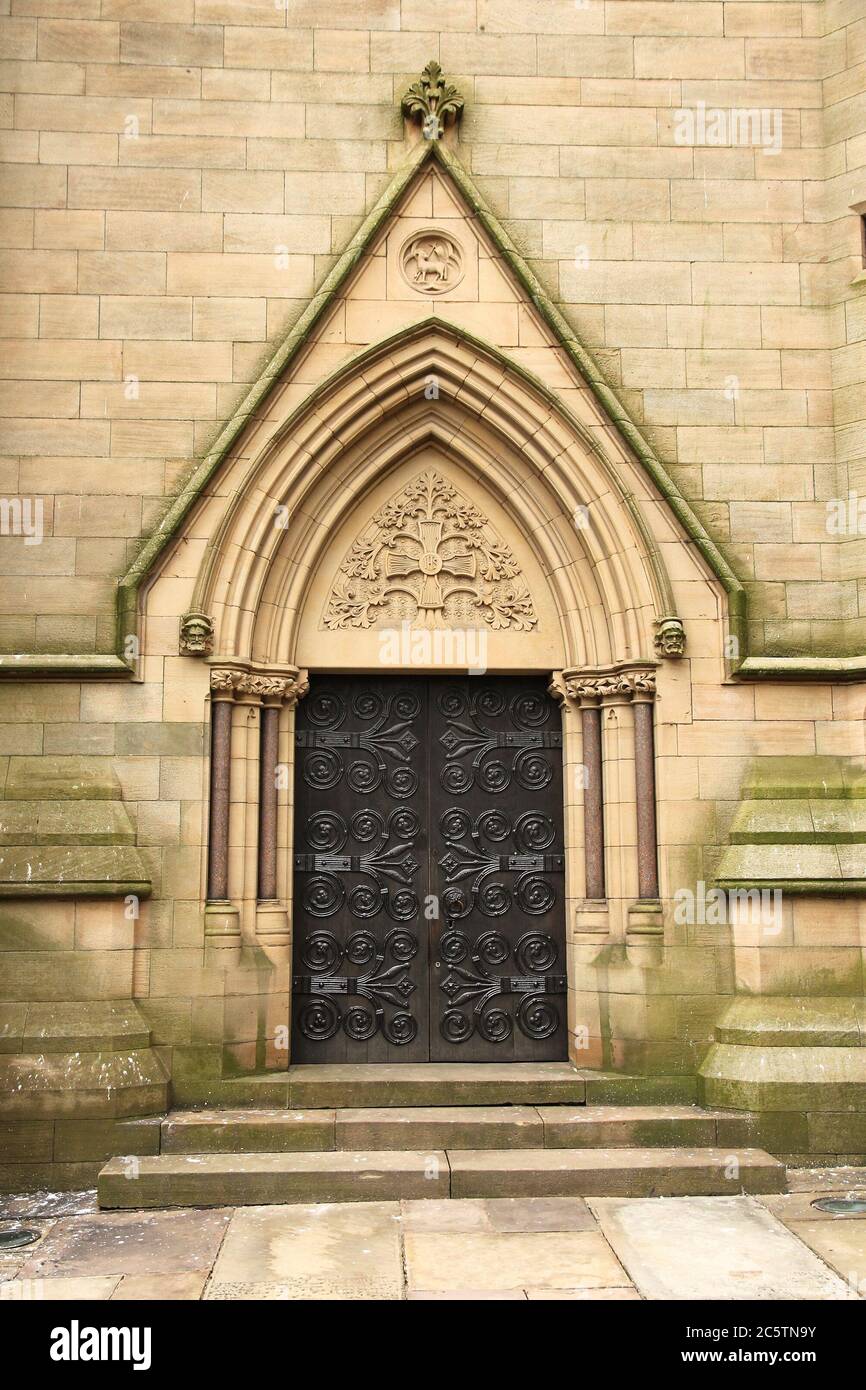 Bolton Chiesa Parrocchiale (la chiesa di San Pietro) - Monumento nazionale sulla lista del patrimonio per l'Inghilterra. Foto Stock