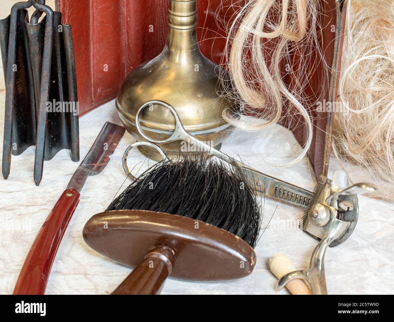 Strumento di parrucchiera antico di un tempo Foto Stock