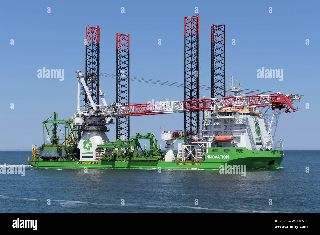 Il 30 maggio 2020, la nave di fornitura offshore Innovation raggiungerà il porto di Rotterdam. Foto Stock