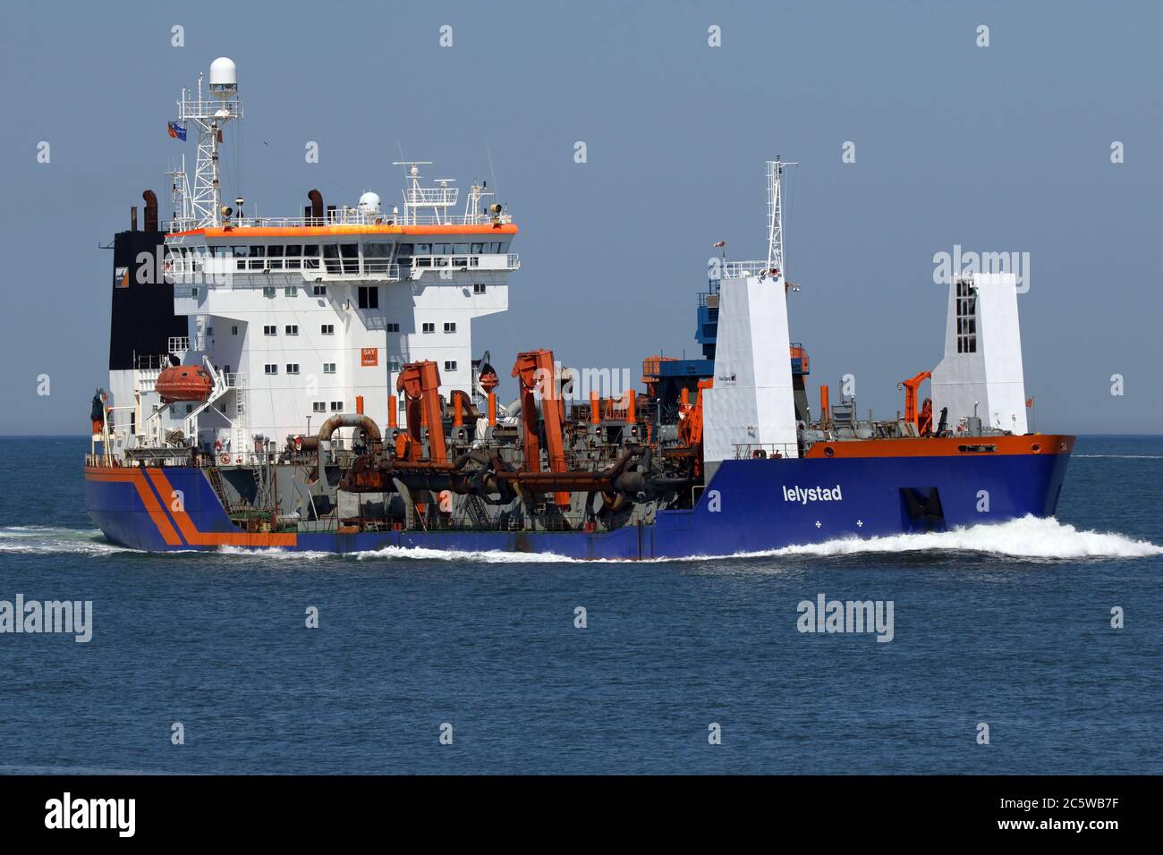 La draga aspirante Lelystad raggiungerà il porto di Rotterdam il 30 maggio 2020. Foto Stock