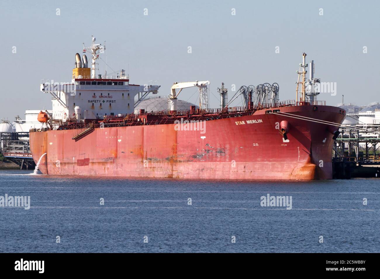 La petroliera Star Merlin si trova nel porto di Rotterdam il 30 maggio 2020. Foto Stock