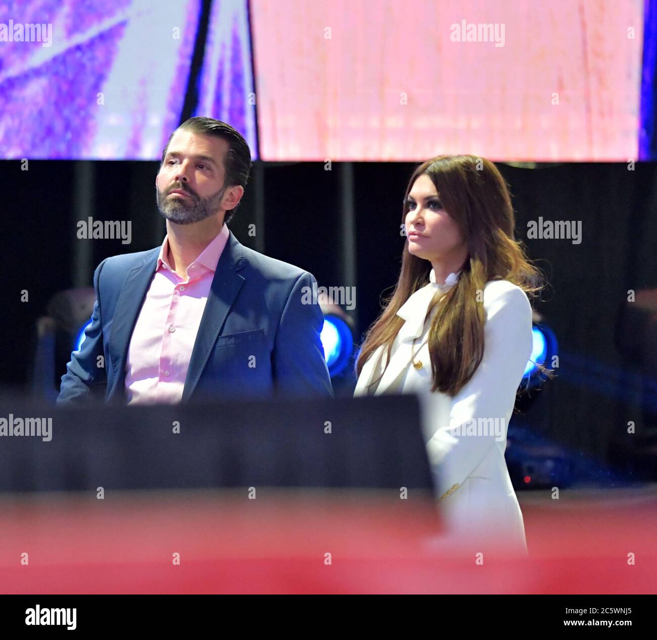 West PALM BEACH, Florida - 21 DICEMBRE: Donald Trump Jr, Kimberly Guilfoyle al Turning Point USA Student Action Summit del 2019 - giorno 3 al Palm Beach County Convention Center il 21 dicembre 2019 a West Palm Beach, Florida. People: Donald Trump Jr, Kimberly Guilfoyle Credit: Storms Media Group/Alamy Live News Foto Stock