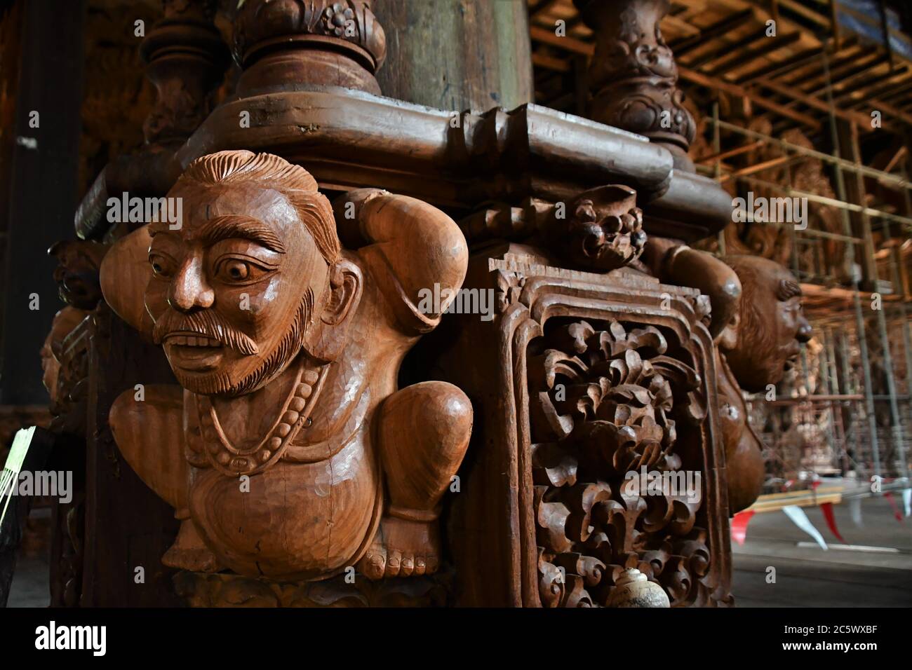Santuario della verità- interno Pattaya, Thailandia Foto Stock