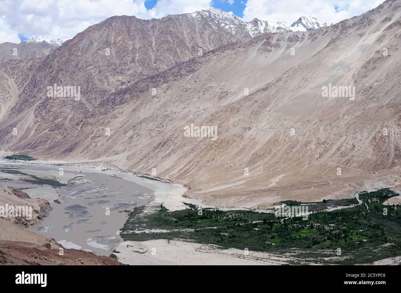 Percorso per la Valle di Nubra, Leh Foto Stock