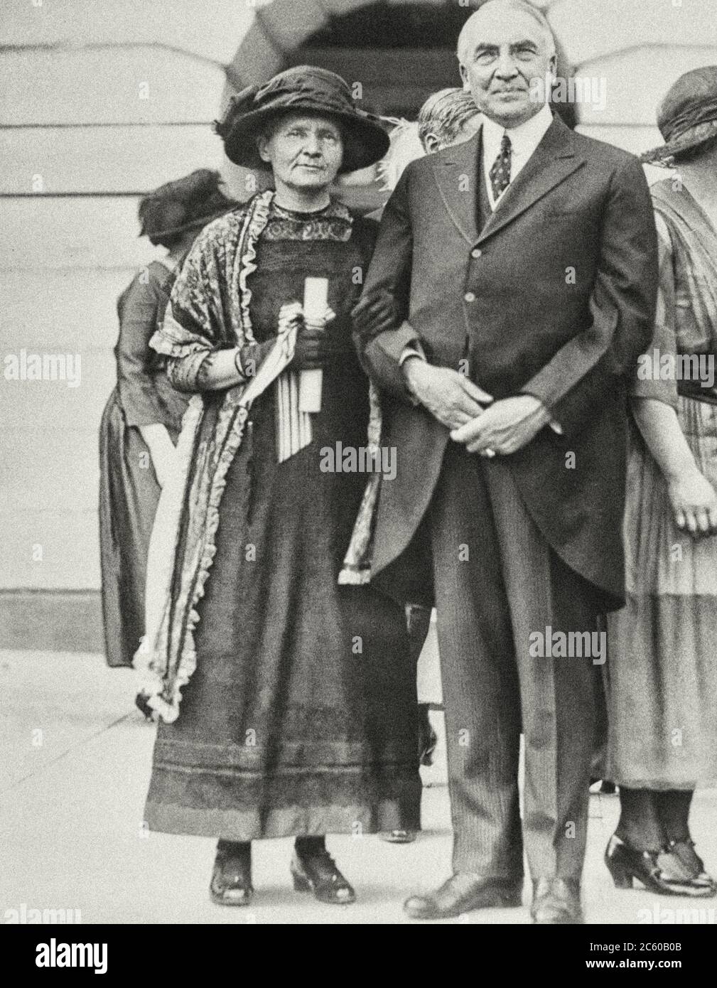 Maggio 1921, Marie Curie e il presidente Warren G. Harding Foto Stock