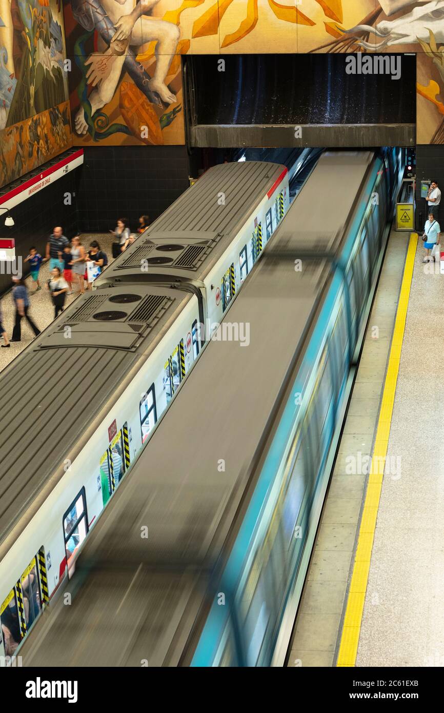 Una stazione della metropolitana di Santiago - metropolitana di Santiago (Metro de Santiago) Foto Stock