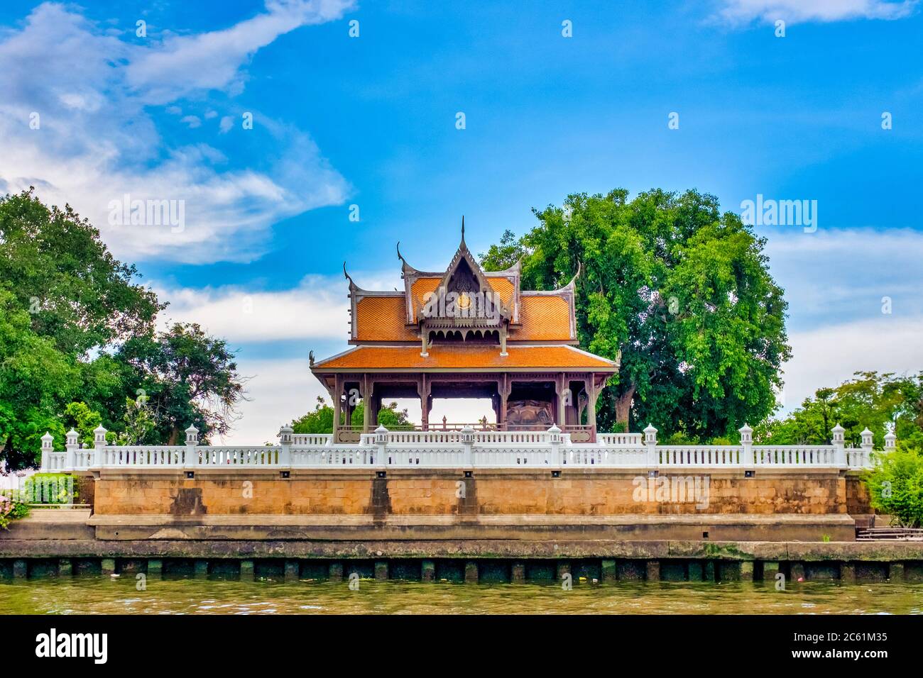 Sala del Trono di Santichaiprakarn nel Parco di Santichaiprakarn, Bangkok, Tailandia Foto Stock