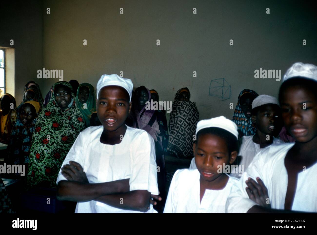 Vicino Kano Nigeria Scuola Araba Bambini in aula Foto Stock