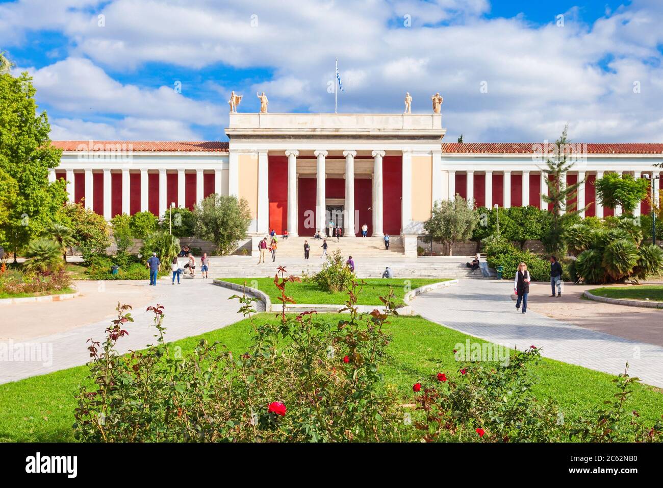 Il Museo Archeologico Nazionale di Atene ospita i più importanti reperti provenienti da una varietà di luoghi archeologici in tutta la Grecia da prehist Foto Stock