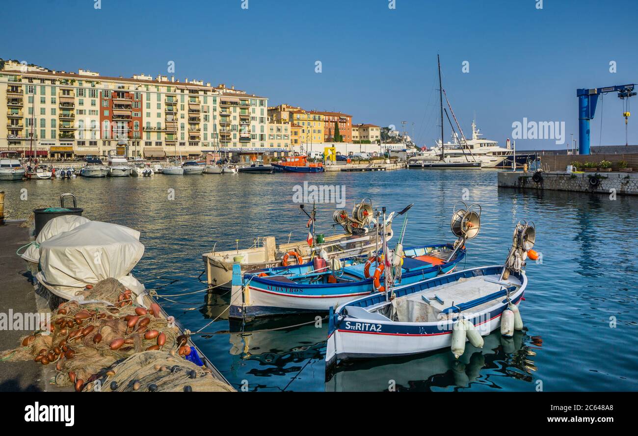 Navi da pesca a Port Lympia, il porto di Nizza, in Costa Azzurra, Provenza-Alpi-Côte Azzurra, Francia Foto Stock