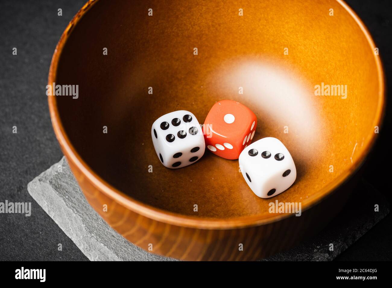Morse rosse e bianche, colpo concettuale rischio vs. Premio. Foto Stock